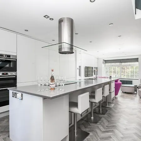 Apartament 73 East Parade, Cherry Tree Modern 3-bed Duplex In With 75 Inch Tv - Pass The Keys *