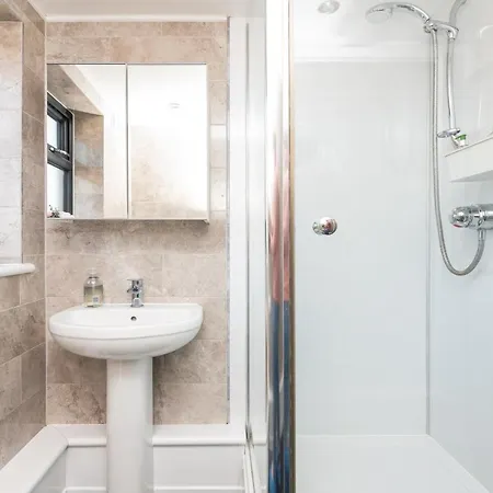 Appartamento 73 East Parade Cherry Tree - Modern 3-bed Duplex In With 75 Inch Tv - Pass The Keys