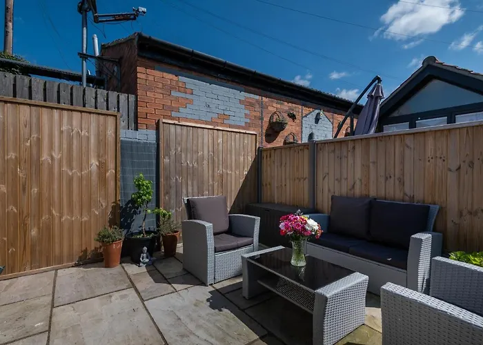 73 East Parade, Cherry Tree Modern 3-bed Duplex In With 75 Inch Tv - Pass The Keys Apartman York